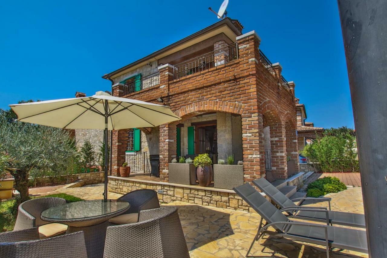 Villa Istriana Jakob With Pool Tar-Vabriga Exterior photo
