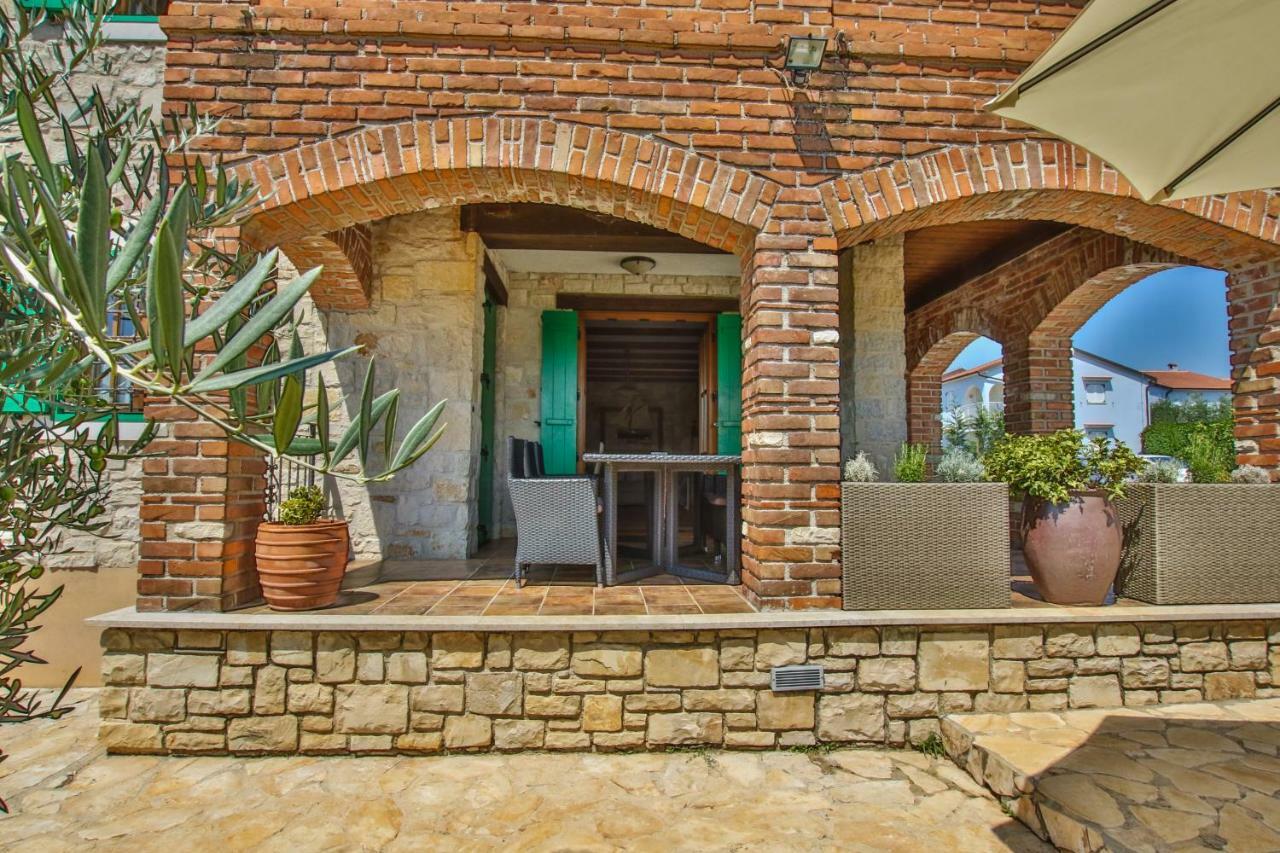 Villa Istriana Jakob With Pool Tar-Vabriga Exterior photo