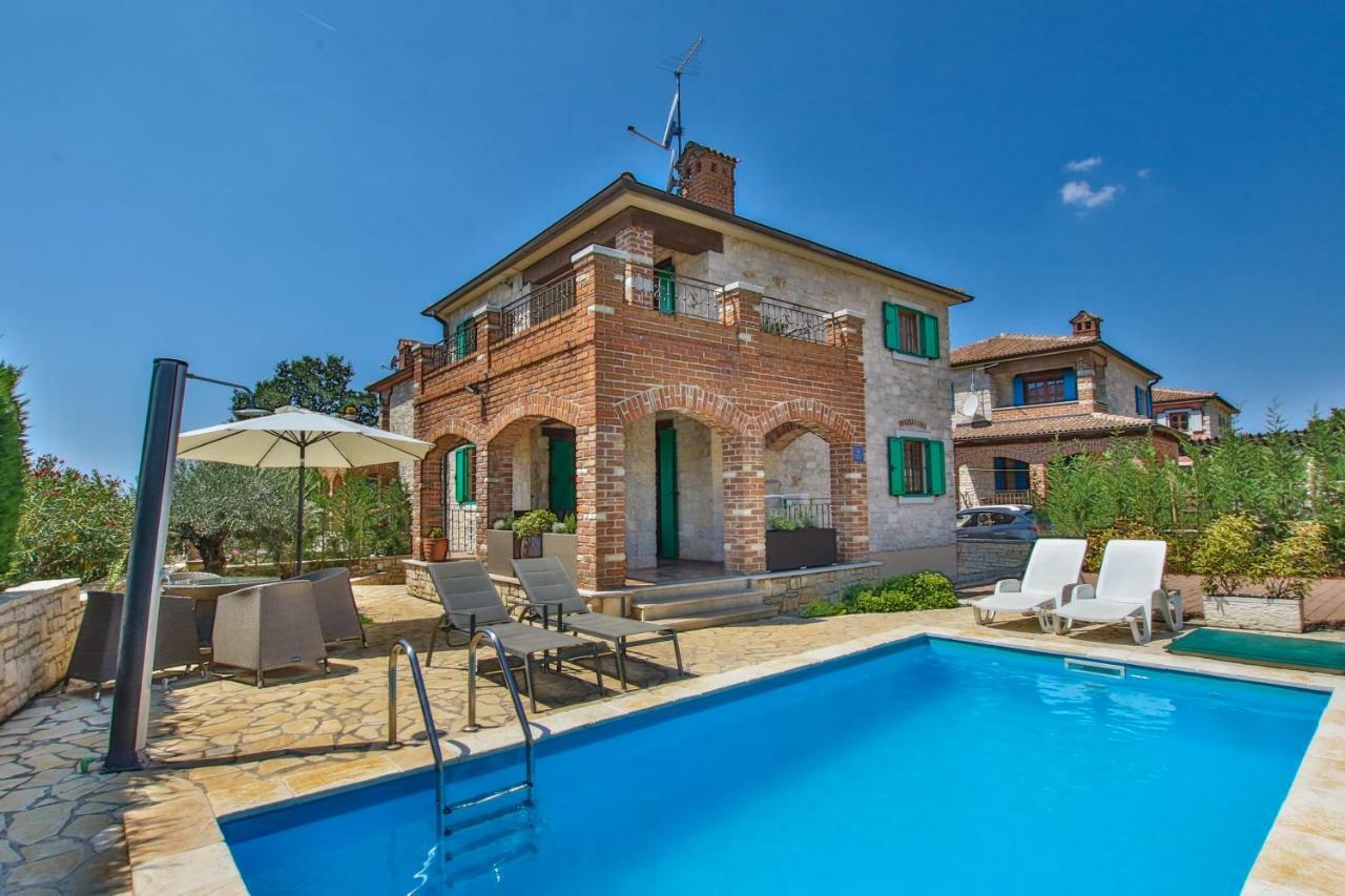 Villa Istriana Jakob With Pool Tar-Vabriga Exterior photo